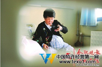 2010年5月25日，盛海琳到医院待产，怀孕7个多月，让她吃尽苦头。