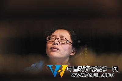 “走廊医生”回应遭院方解聘:同胞向我举起屠刀