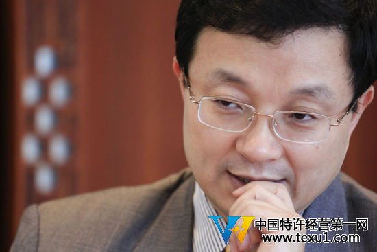 摩根大通前投资银行亚洲区副主席及中国(香港)首席执行官方方