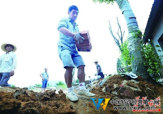 长沙一29岁男子啃老被赶出家门 状告父母不养