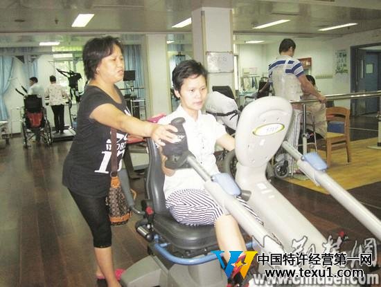 护士客串麻醉师孕妇剖宫产后瘫痪医院被判赔164万
