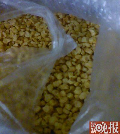 超市食品代工厂卫生情况堪忧 包子掺“假肉”