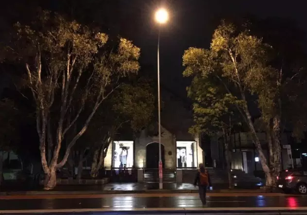 门店设计第一要素-灯光