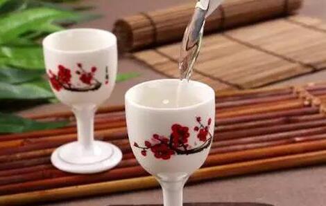 白酒市场赚钱的商机怎么样